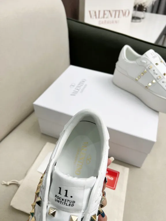 Valentino Shoe 